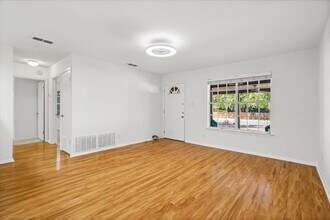 7707 Watson St in Austin, TX - Building Photo - Building Photo