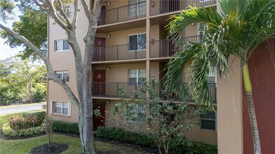 12750 SW 4th Ct in Pembroke Pines, FL - Building Photo - Building Photo