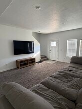 356 N 750 E, Unit SHARED B ROOM 1 in Orem, UT - Building Photo - Building Photo