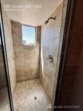 280 Island Ave in Reno, NV - Foto de edificio - Building Photo