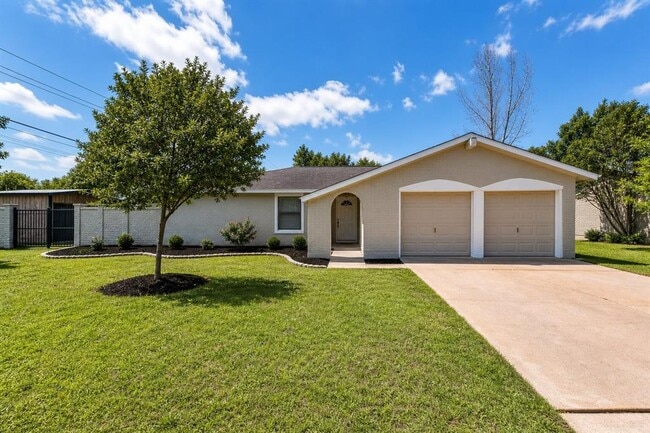 property at 1105 Green Meadow Dr