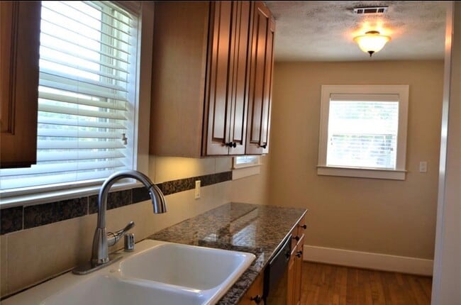 property at 1507 McDuffie St