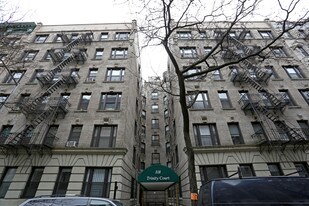Trinity Court in New York, NY - Building Photo