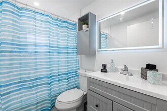 2770 NE 30th St in Lighthouse Point, FL - Building Photo - Building Photo