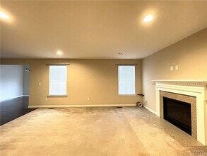 113 Weeping Willow Way in Camillus, NY - Building Photo - Building Photo