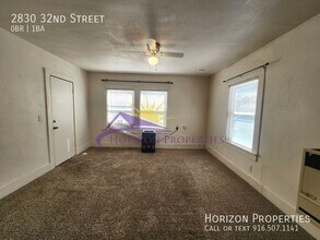 2830 32nd St in Sacramento, CA - Building Photo - Building Photo