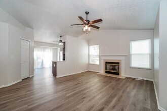 1087 Lavender Ln in Columbus, OH - Building Photo - Building Photo