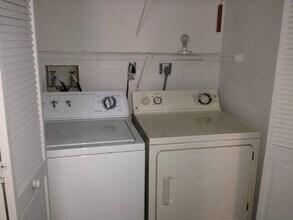 422 Ocean Blvd N, Unit 3i in Long Branch, NJ - Building Photo - Building Photo