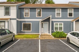 306 Brooke Ave in Virginia Beach, VA - Building Photo - Building Photo