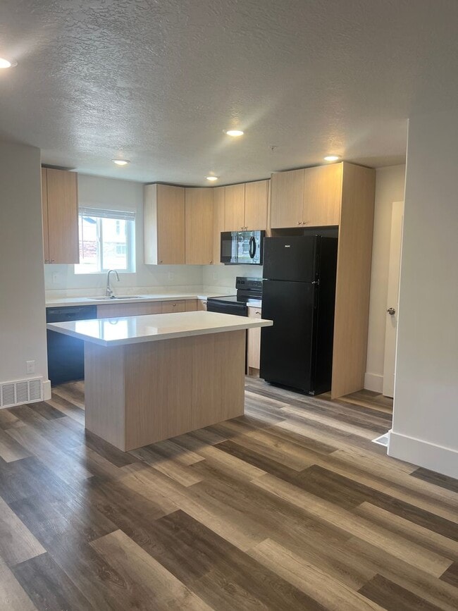 property at 401 Cheyenne Dr