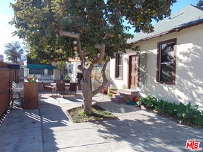 631 Indiana Ave in Venice, CA - Building Photo - Building Photo