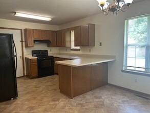 906 Jones Ct in Nixa, MO - Building Photo - Building Photo