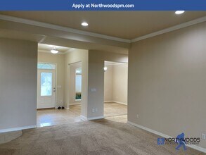 1255 Poppy Ridge Dr in Eagle Point, OR - Building Photo - Building Photo