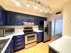 514 Orange Dr in Altamonte Springs, FL - Building Photo - Building Photo