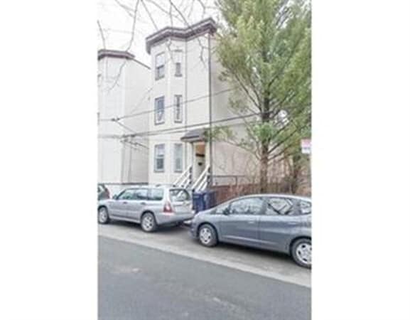 23 Pine St in Cambridge, MA - Building Photo - Building Photo