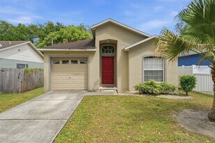 2727 Mayer St in Orlando, FL - Building Photo