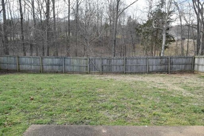 201 Bent Oaks Dr in Jackson, TN - Building Photo - Building Photo