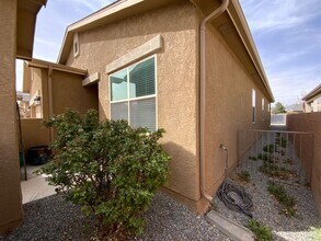 7005 Silver Moon Rd in Albuquerque, NM - Building Photo - Building Photo