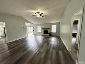 5272 Westwind Cir in Pensacola, FL - Building Photo - Building Photo