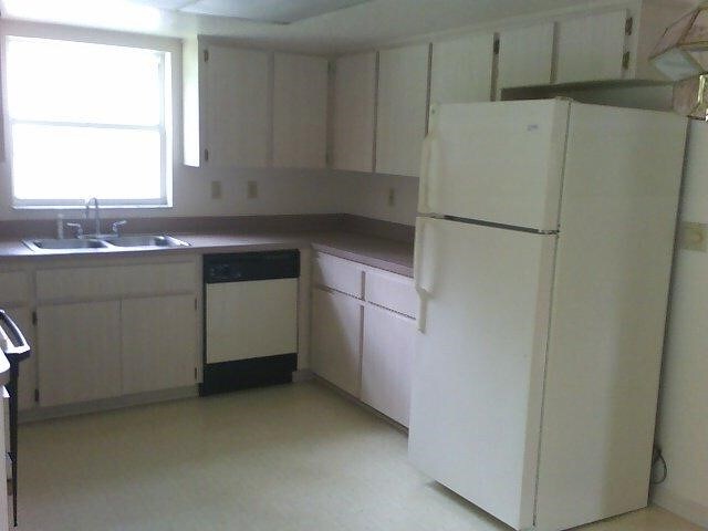 7429 Mead Dr in Spring Hill, FL - Building Photo
