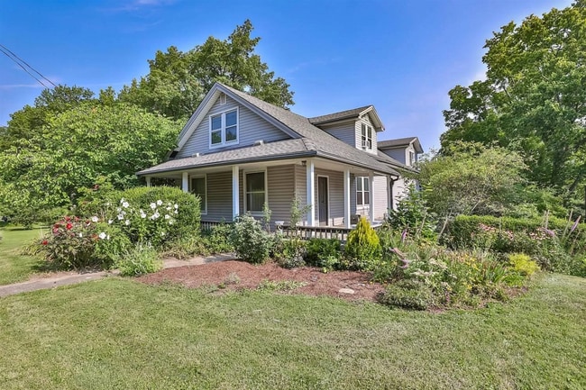 property at 476 Compton Rd