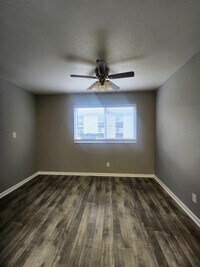 Riverside View photo'