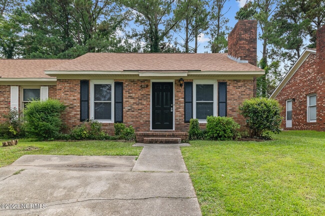 111 Windsor Ct