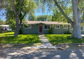 1004-1006 N 11th St in Payette, ID - Building Photo
