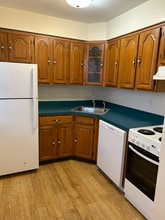 422 Ringwood Ave in Pompton Lakes, NJ - Building Photo - Building Photo