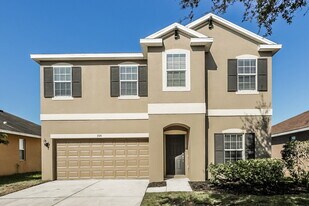 720 Parker Den Dr in Ruskin, FL - Building Photo