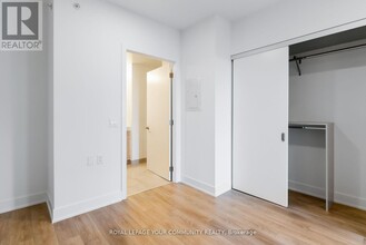 200-3200 Redpath Ave in Toronto, ON - Building Photo - Building Photo