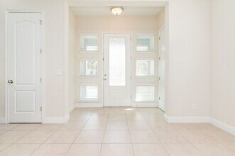 8567 Pinter St in Orlando, FL - Building Photo - Building Photo