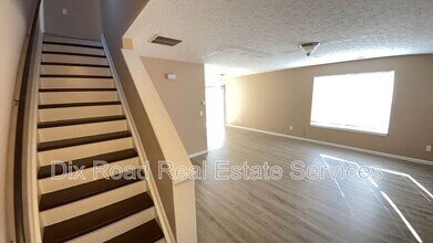 121 Kaitlin Wy in Monroe, OH - Building Photo - Building Photo