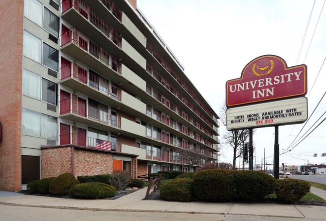 The University Inn in Kent, OH - Building Photo - Building Photo