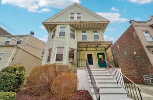 21-23-23 48th St in Weehawken, NJ - Building Photo