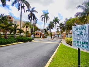 6272 NW 186th St-Unit -114 in Hialeah, FL - Building Photo - Building Photo