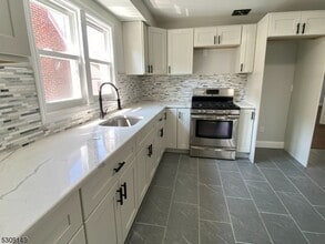 905 Sanford Ave in Irvington, NJ - Building Photo - Building Photo