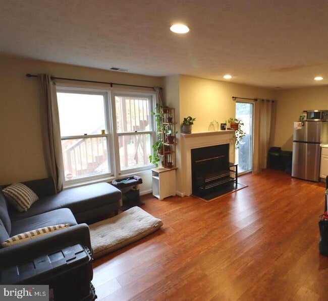 5937 Cedar Fern Ct in Columbia, MD - Foto de edificio - Building Photo