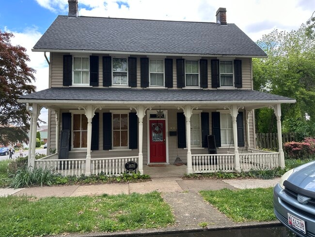 property at 401 S Washington St