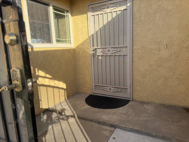 16654 Markham St in Fountain Valley, CA - Building Photo - Building Photo