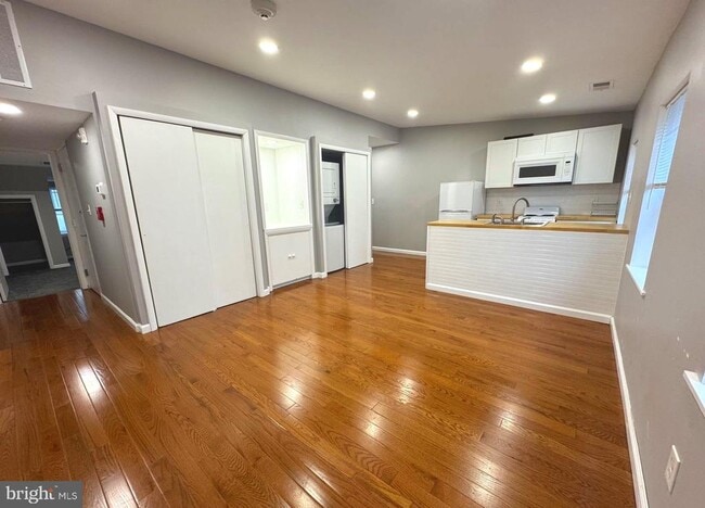 146 South St in Philadelphia, PA - Building Photo - Building Photo