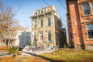 2614 Eden Ave, Unit 1 in Cincinnati, OH - Building Photo