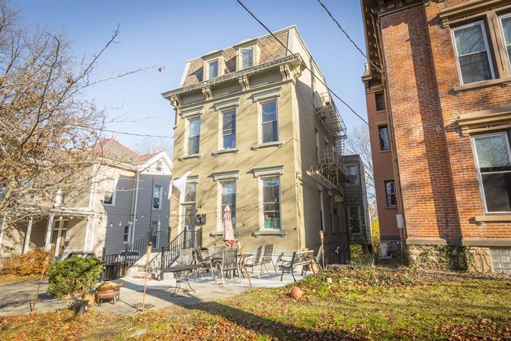 2614 Eden Ave, Unit 1 in Cincinnati, OH - Building Photo