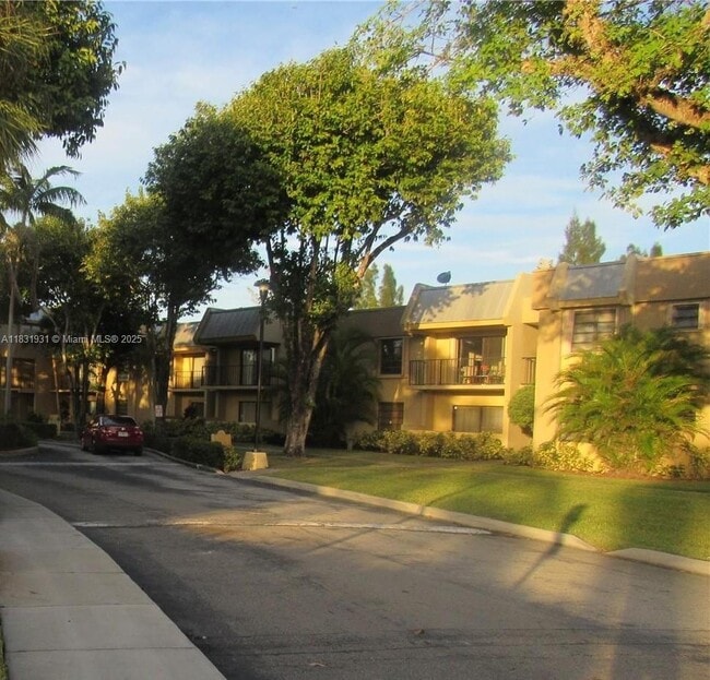 property at 10431 N Kendall Dr