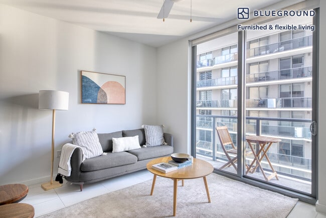 86 SW 8th St