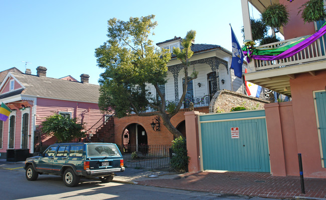 918-920 Bourbon St in New Orleans, LA - Foto de edificio - Building Photo