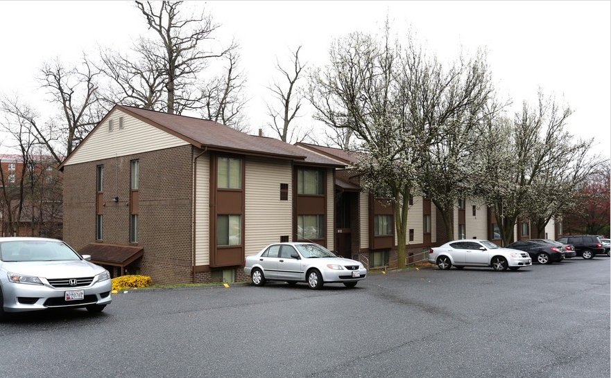 The Timbers in Catonsville, MD - Building Photo