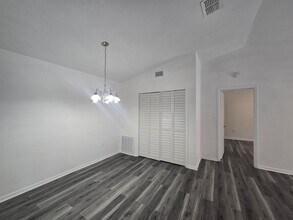5232 Via Hacienda Cir in Orlando, FL - Building Photo - Building Photo