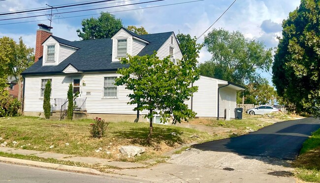 600 N William St in Columbia, MO - Building Photo - Building Photo