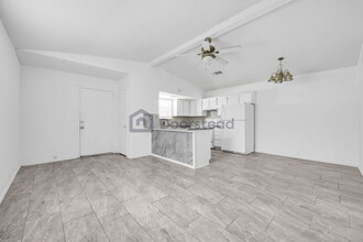 5008 Donnelly Ave in Fort Worth, TX - Building Photo - Building Photo